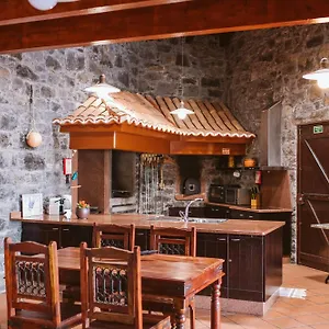 https://seixal-sunny-villa.madeira-islandshotels.com